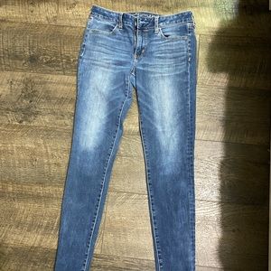 8 long American eagle jeans